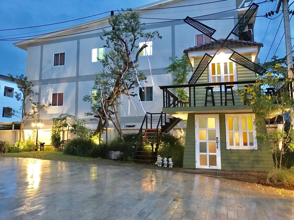Ploy'S Pearl Hotel Surat Thani Ngoại thất bức ảnh