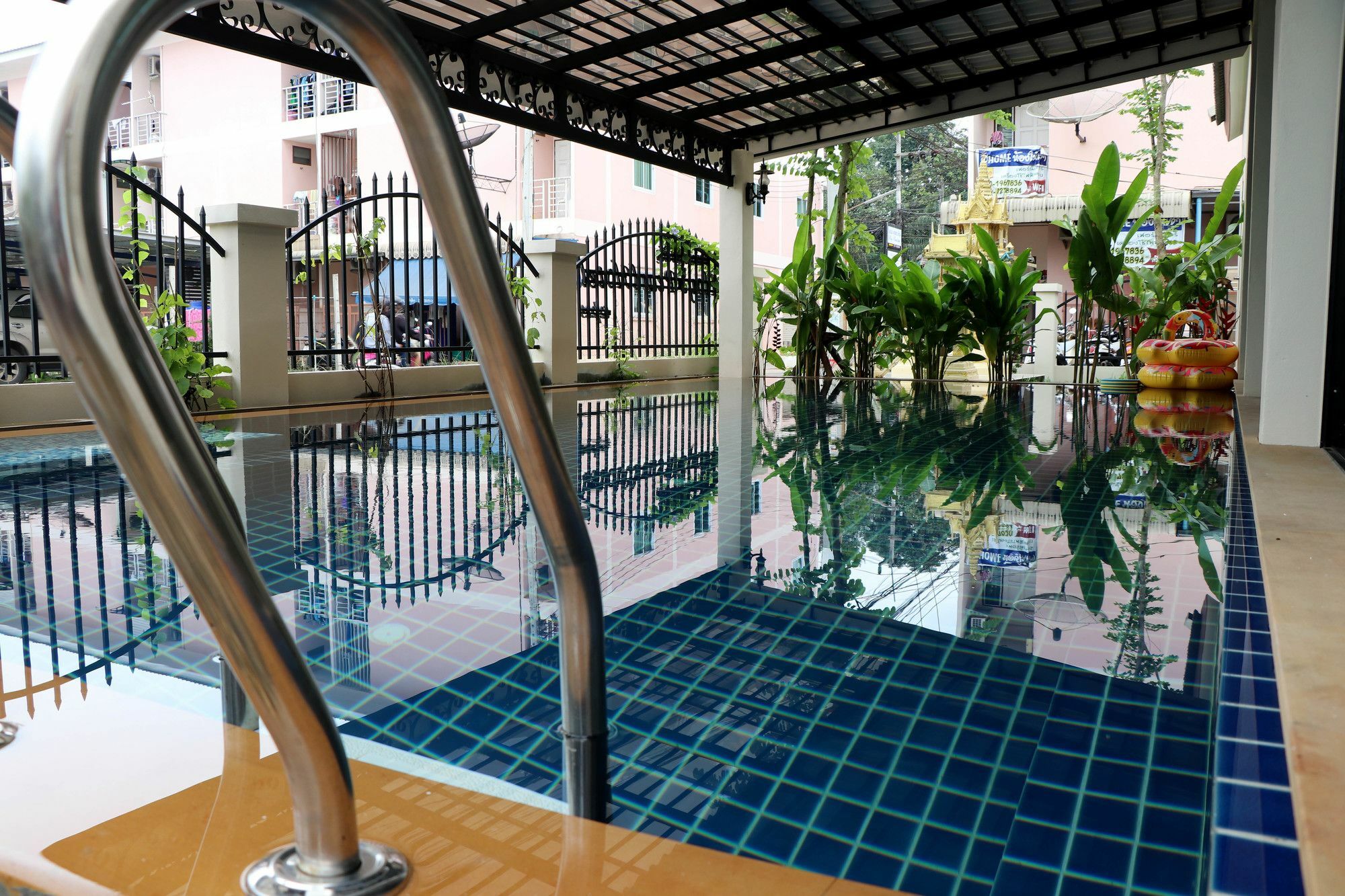 Ploy'S Pearl Hotel Surat Thani Ngoại thất bức ảnh